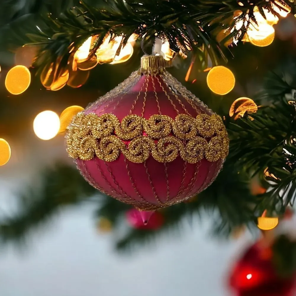 Hand Blown Glass Onion Shaped Ornament Fine Gold Chain Wrapped Victorian Germany